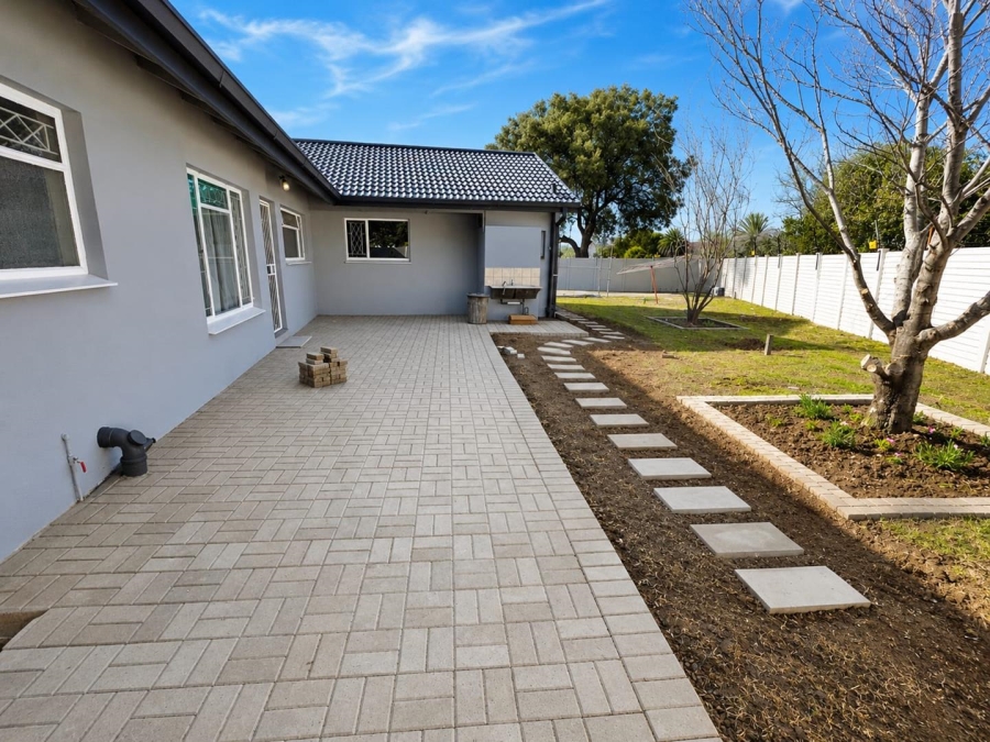 To Let 4 Bedroom Property for Rent in Pellissier Free State